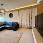 Lejlighed Avira With Free Private Garage Nyíregyháza