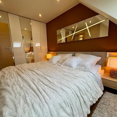 דירה Avira With Free Private Garage