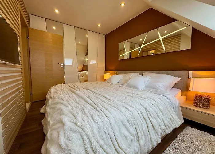 Apartman Avira With Free Private Garage *