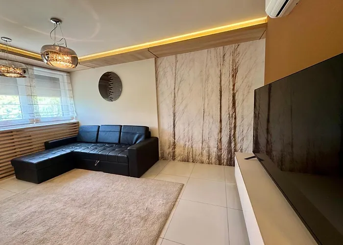 Apartman Avira With Free Private Garage Nyíregyháza